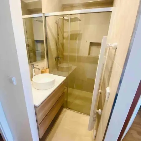 Penthouse 2 Bedrooms In Center With Parking - 51 Apartment *