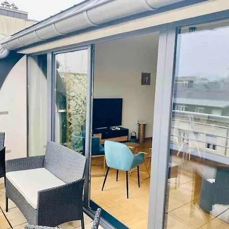 Penthouse 2 Bedrooms In Center With Parking - 51 *